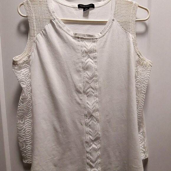 Parkhurst Tops - PARKHURST Women's White Tank Top w/Lace Sides/Mesh Shoulders - Medium
